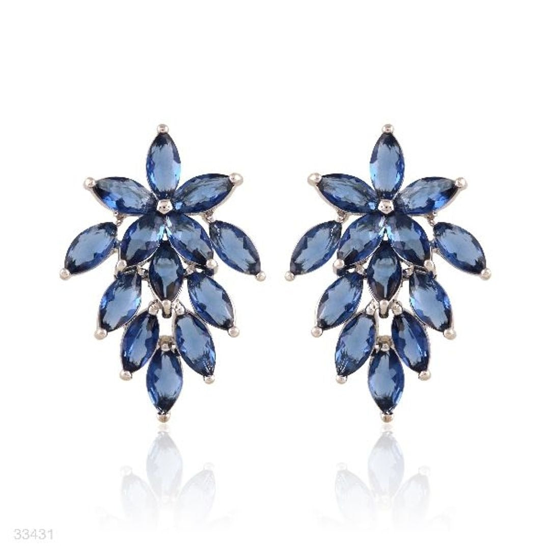 PRETTY BLUE FLOWER BUNCH EARRINGS