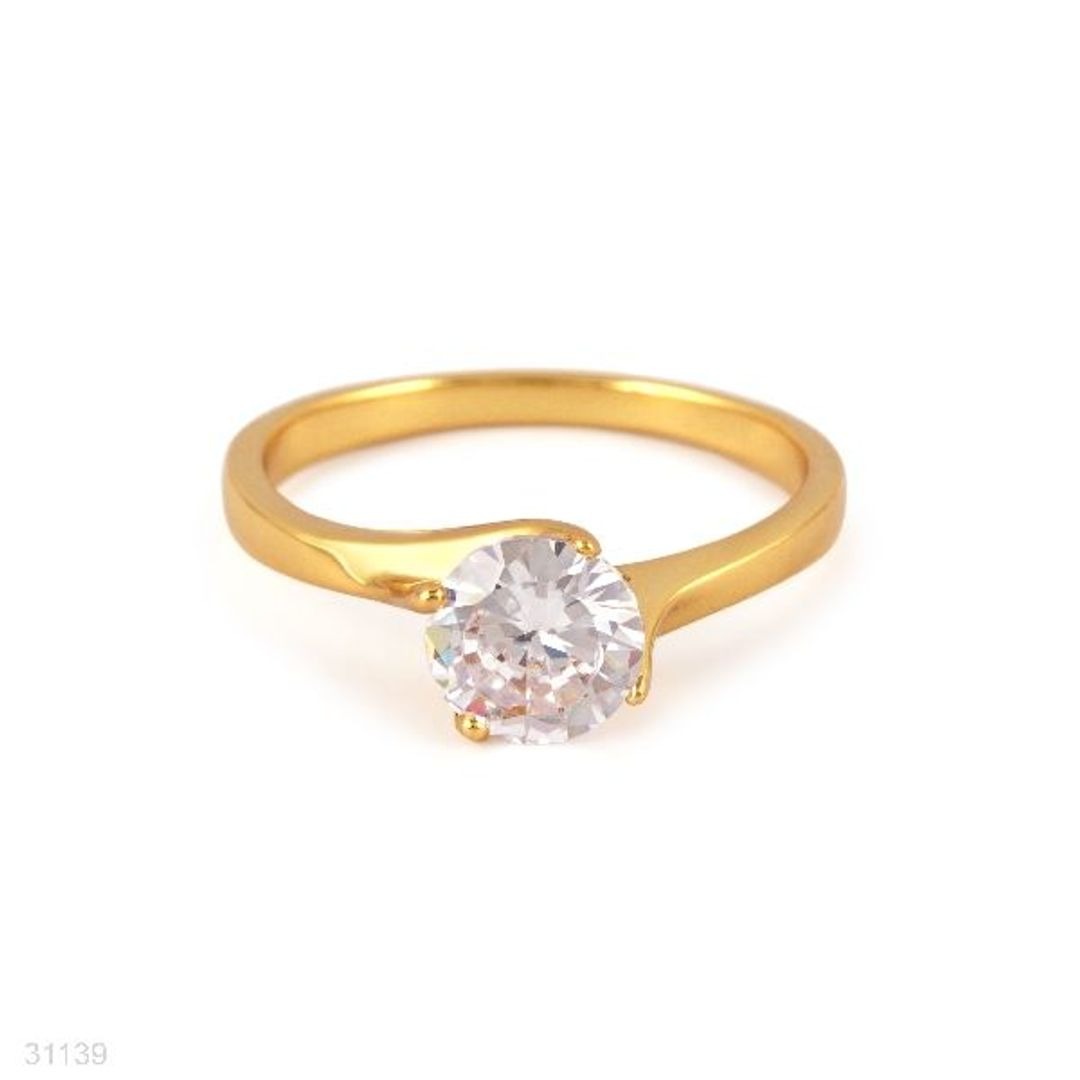 ELEGANT FEMININE SOLITAIRE GOLD RING