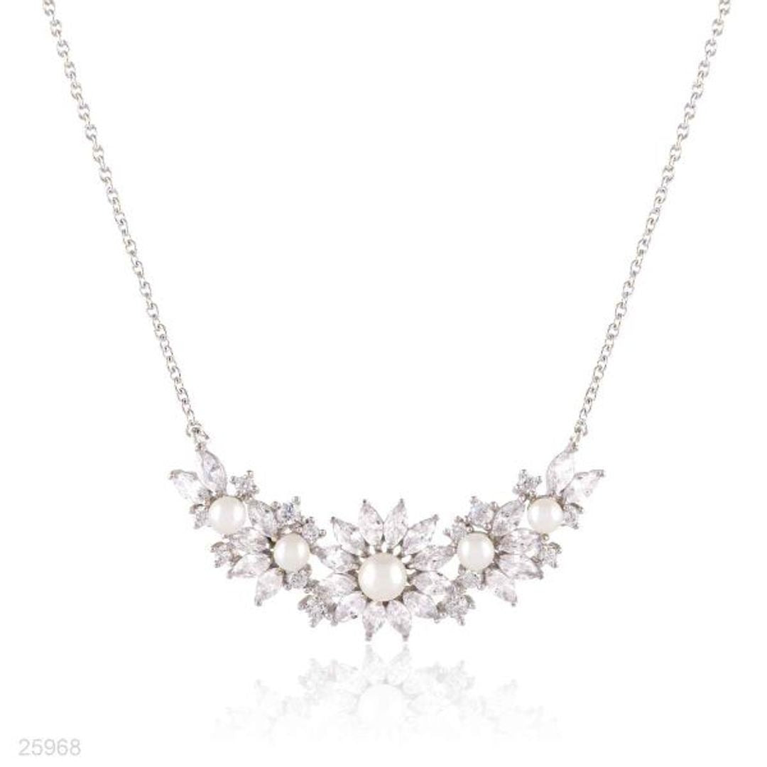 GORGEOUS FLORAL PEARL SILVER PENDANT