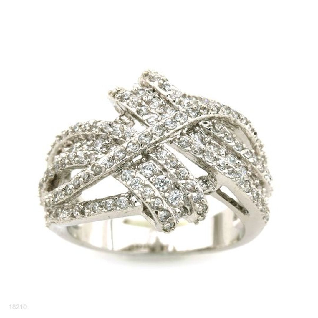 INTERTWINED PAVE RING